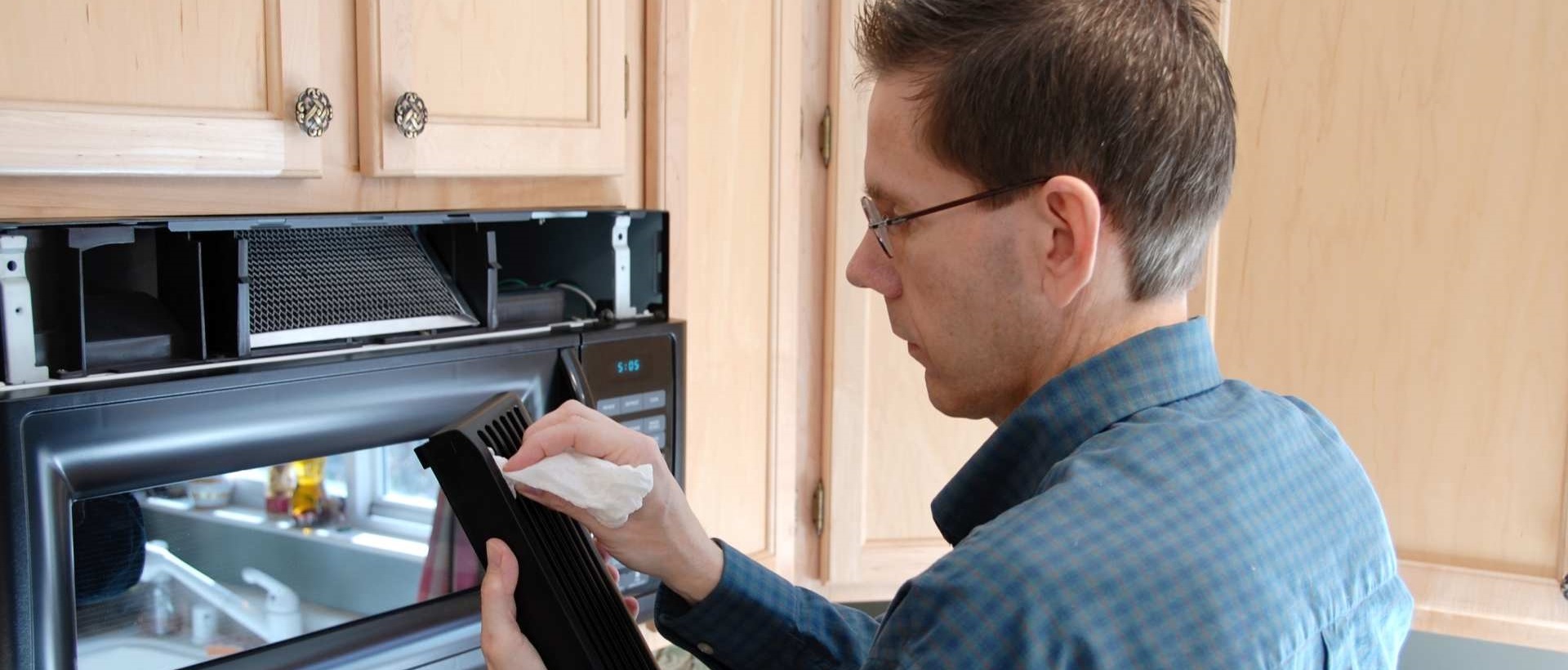 Kitchen fitters RM3